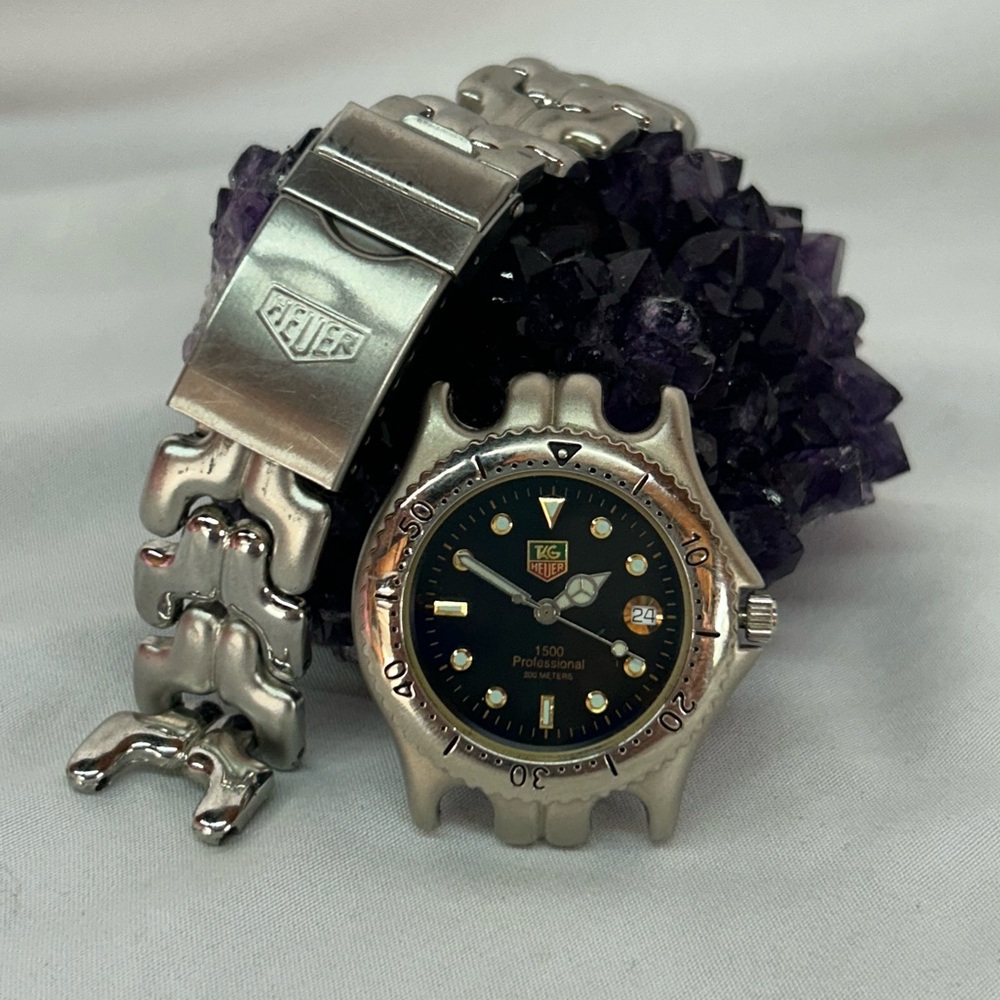 Tag Heuer 1500 Stainless Steel Watch- needs pins!